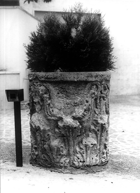 capitello corinzio di colonna